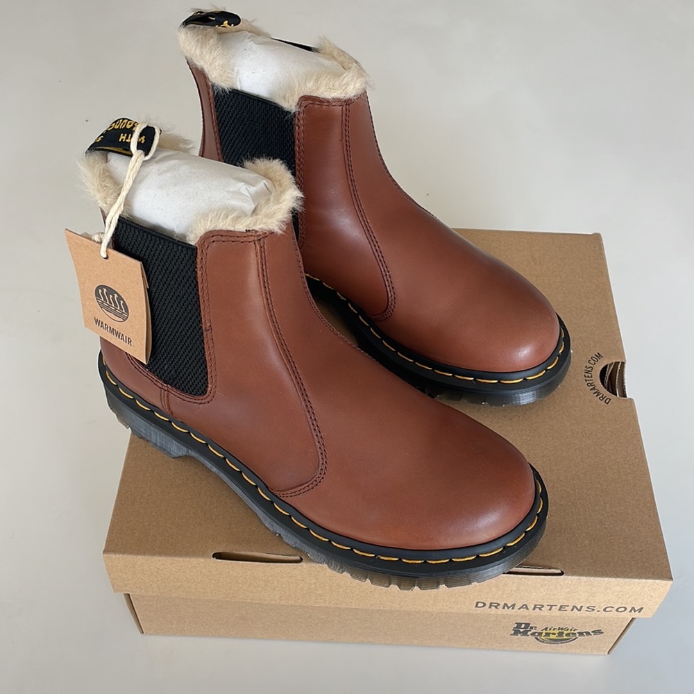 Dr. Martens Leonore Boots